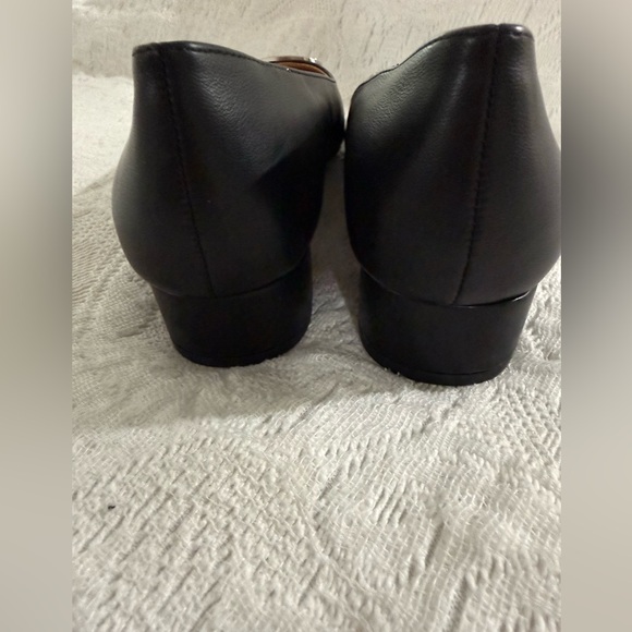 Adrienne Vittadini Black Flats with Silver Buckle - Picture 3 of 3